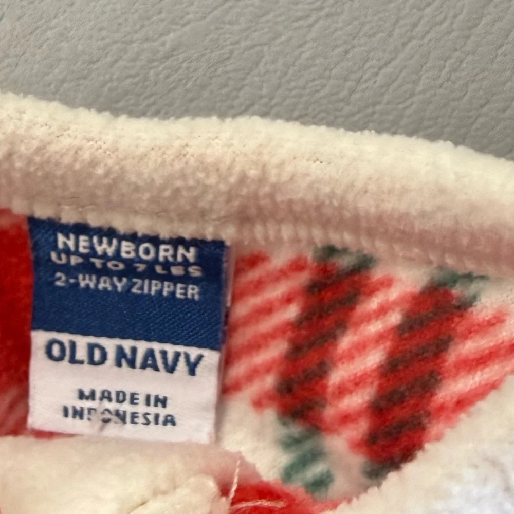 Old‎ Navy Red and Green Plaid Kids Footie